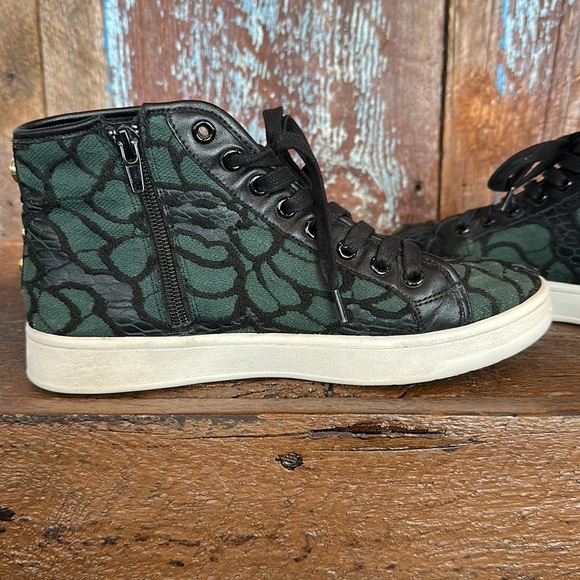 Steve Madden Allie Green Multi Embroidered High-Top Sneakers Size 7.5 - Picture 7 of 9